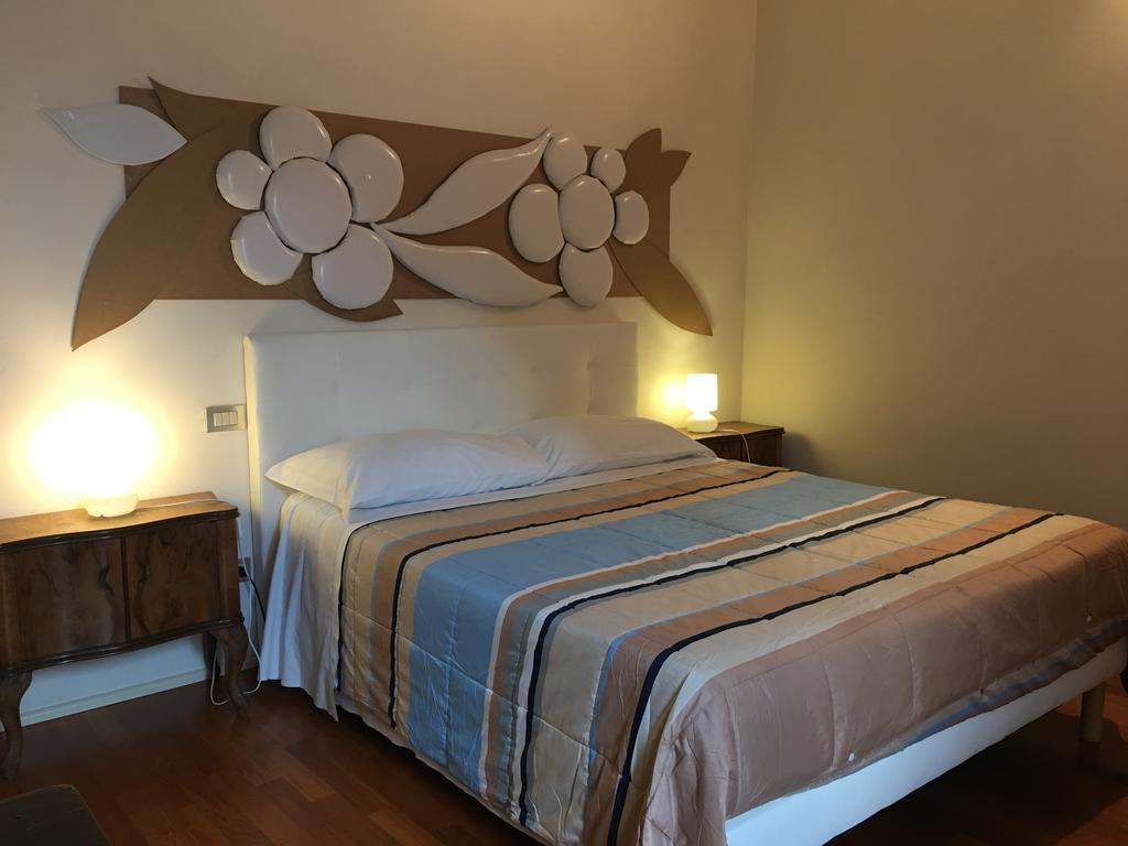 Domus Nova Residenza Il B&B Mantova Exterior photo